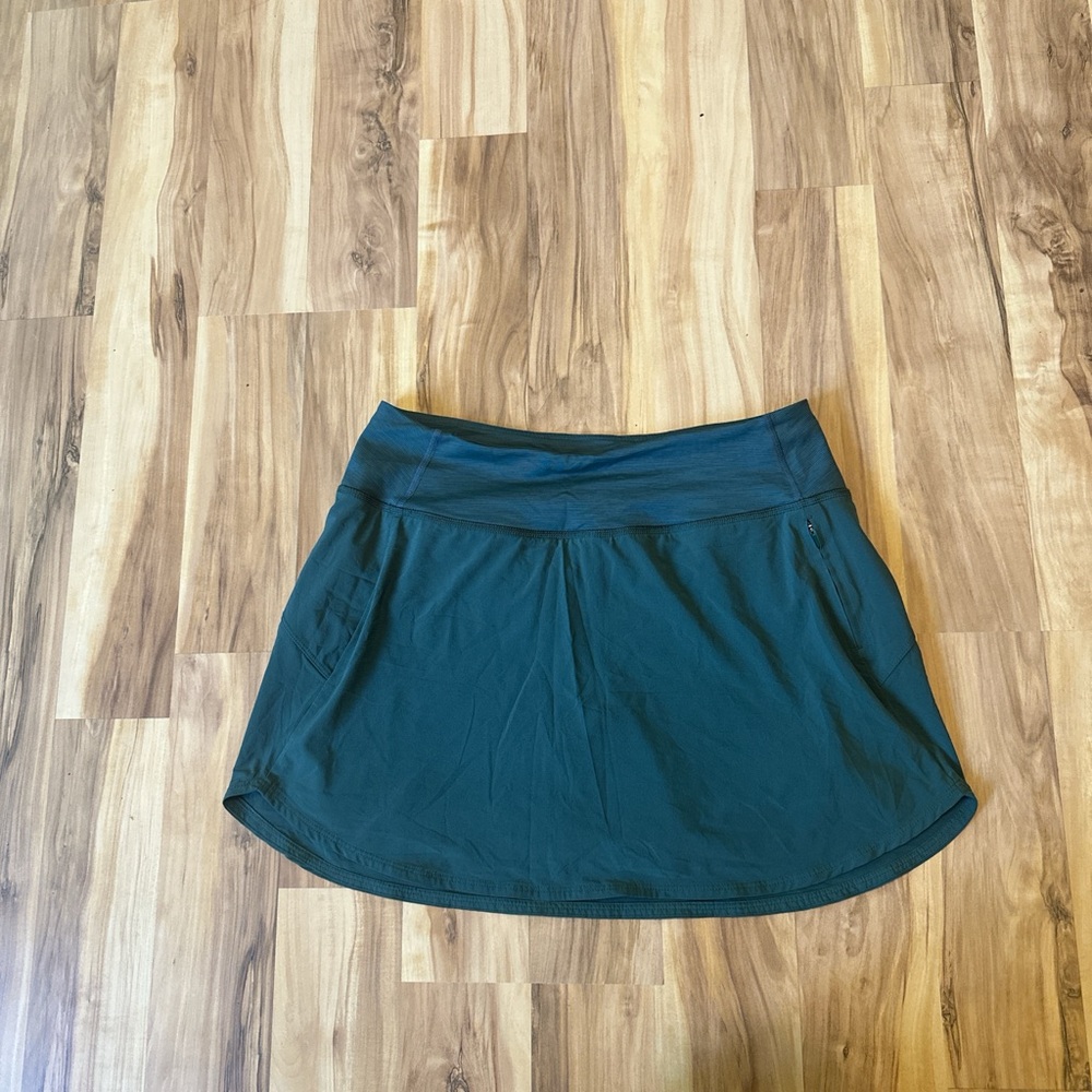Green Tennis/athletic skirt